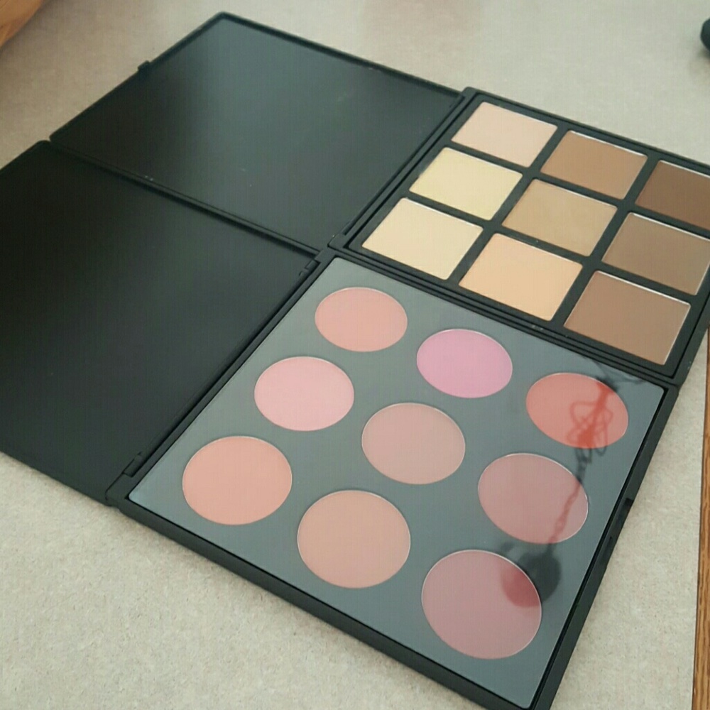 Morphe Blush and Contour Palettes
